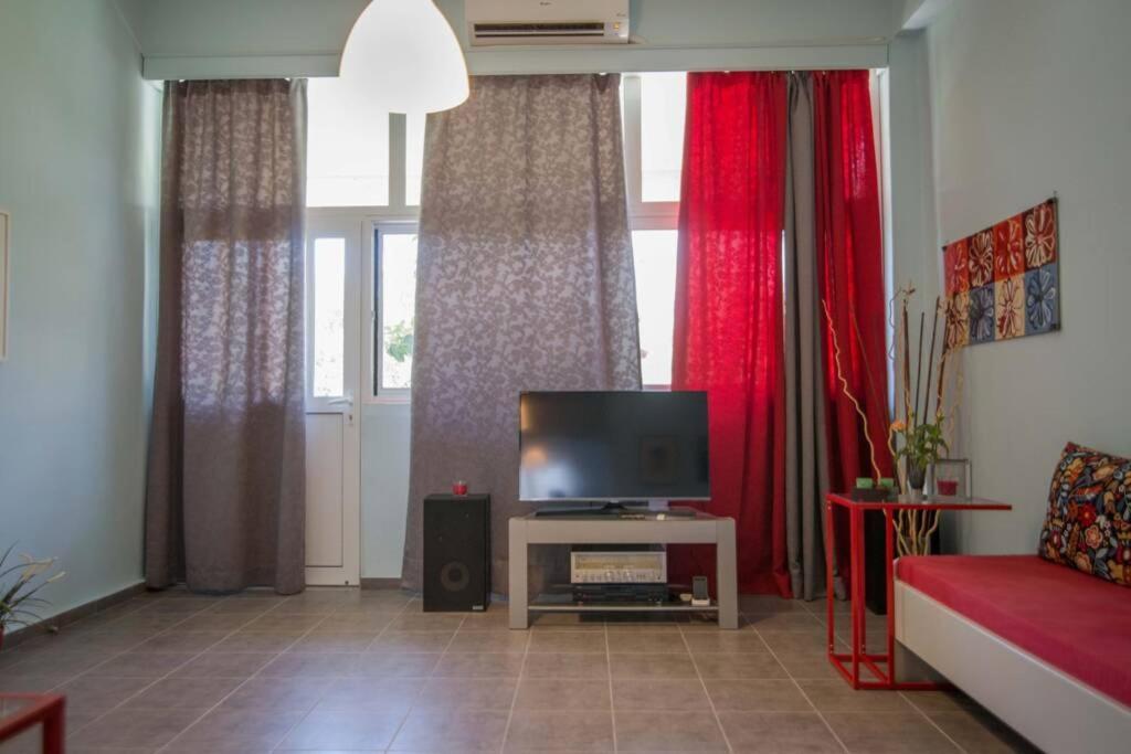 Villa Ανακαινισμενη Μονοκατοικια 125 Τμ Στο Κεντρο Με Κηπο Mesolóngion Exterior foto
