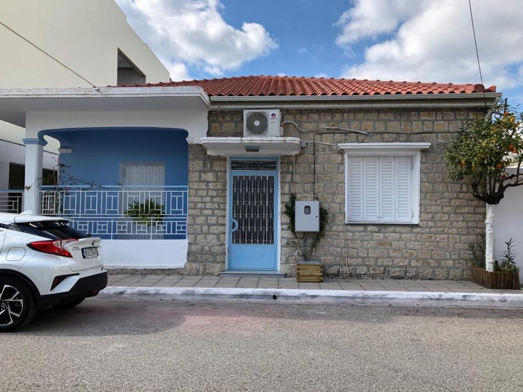 Villa Ανακαινισμενη Μονοκατοικια 125 Τμ Στο Κεντρο Με Κηπο Mesolóngion Exterior foto